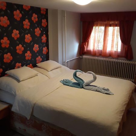 Rozsa Apartman 伦蒂 外观 照片