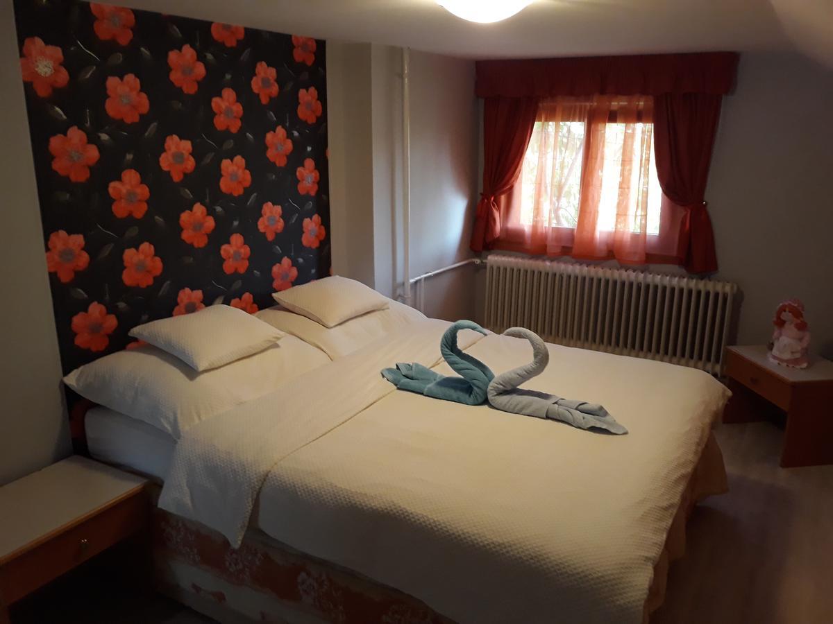 Rozsa Apartman 伦蒂 外观 照片