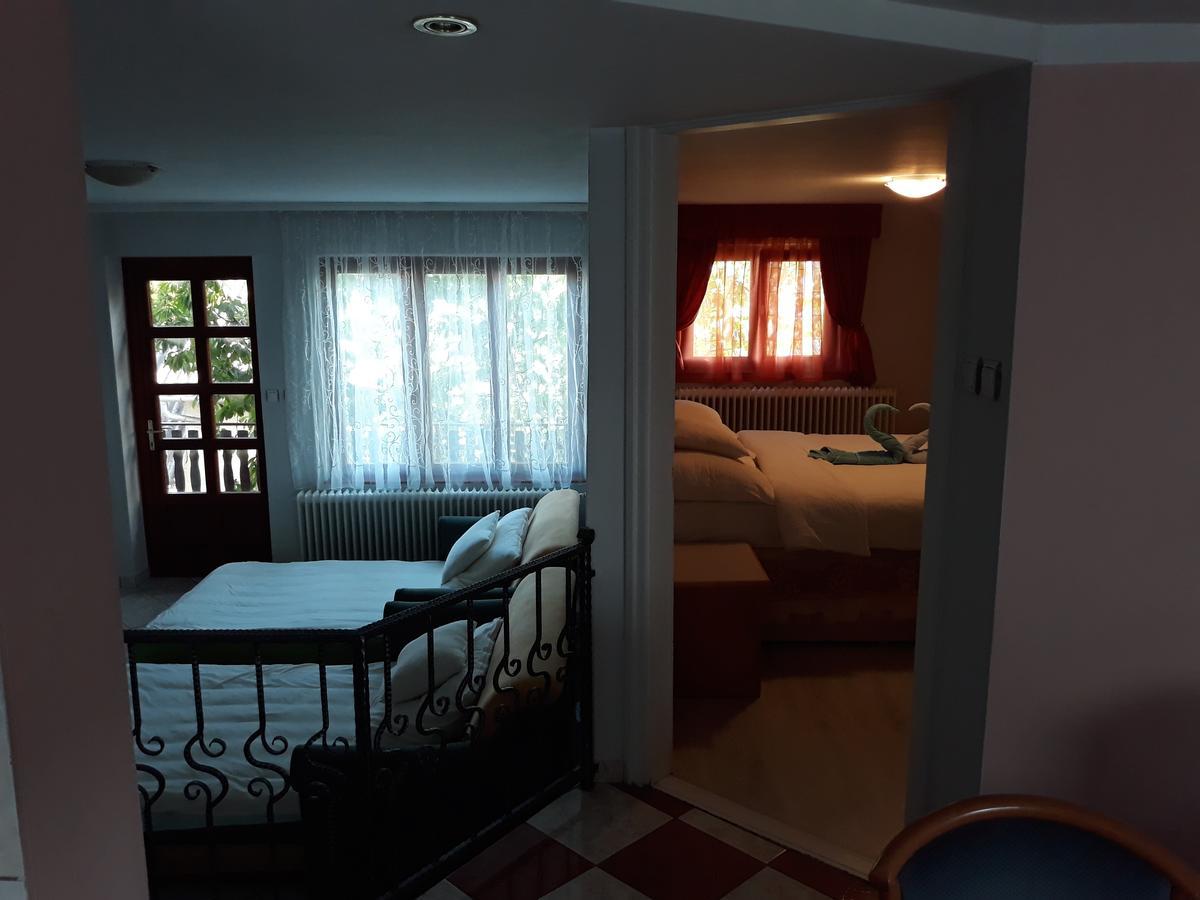 Rozsa Apartman 伦蒂 外观 照片
